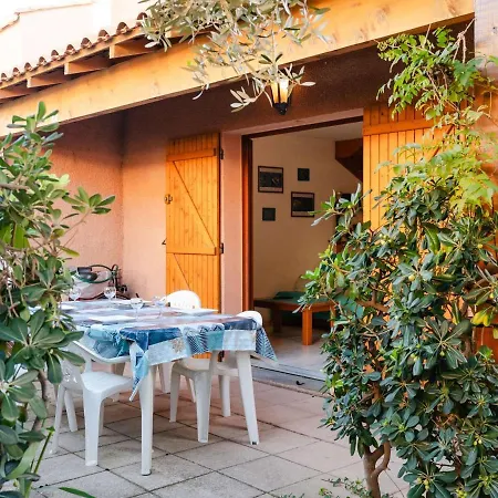 : Pavillon 3 Pieces, 6 Pers, Piscine Privee, Pres Et Centre - Animaux Acceptes - Fr-1-409-246 Villa Gruissan