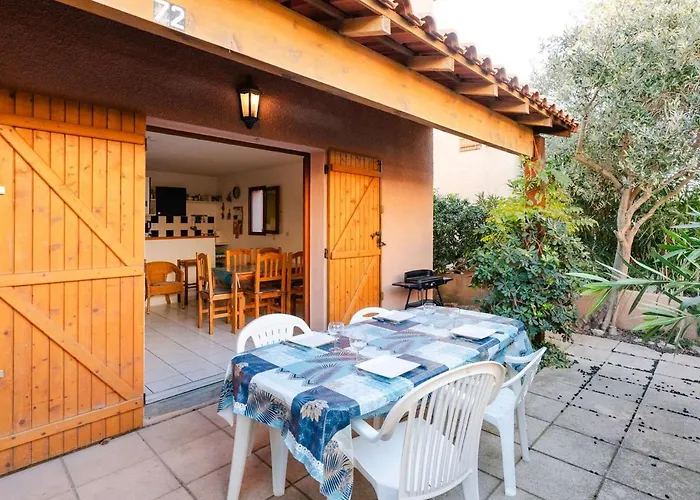 Villa : Pavillon 3 Pièces, 6 Pers, Piscine Privée, Près Et Centre – Animaux Acceptés - Fr-1-409-246 *